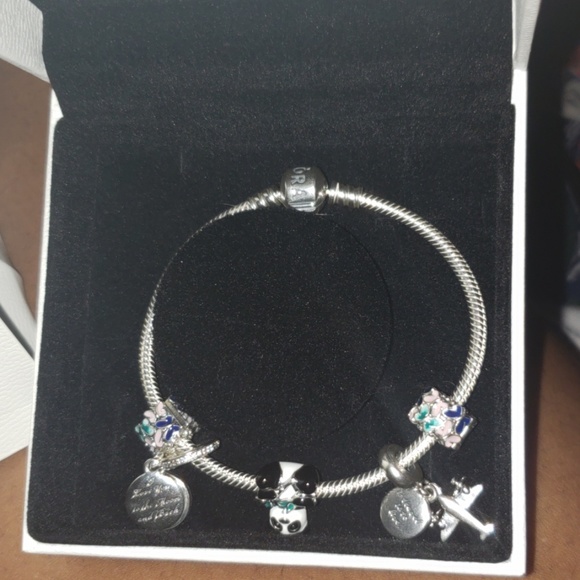 Pandora bracelet - Picture 2 of 5